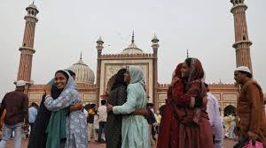 ईद-उल-फितर 2024: उत्सवों के बारे में वह सब कुछ जो आपको जानना आवश्यक है।(Eid-ul-Fitr 2024: Islamic festival and its celebrations)